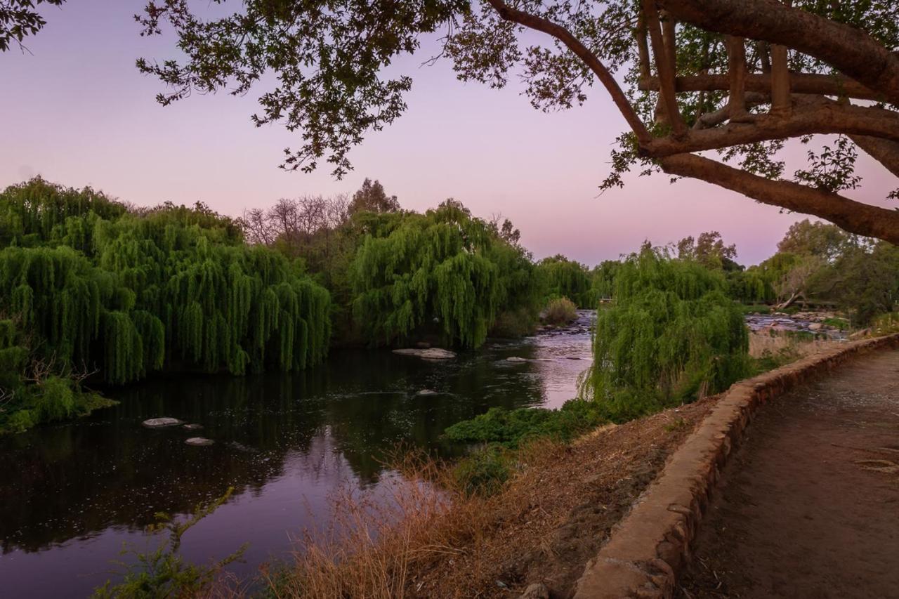 Mistique Waters Guesthouse Parys Exteriér fotografie